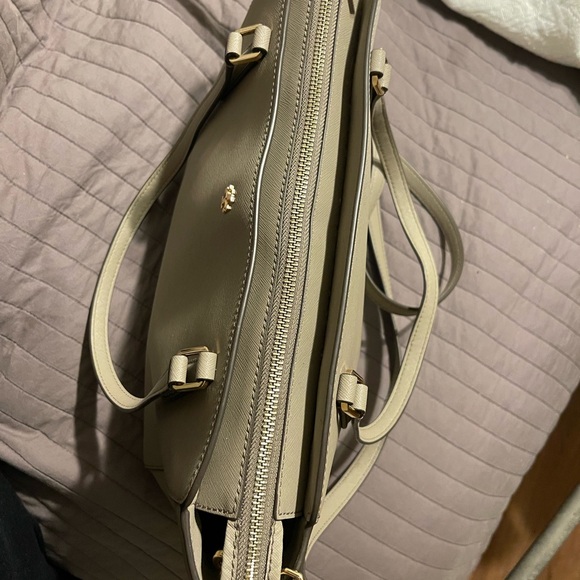 Tory Burch Saffiano Tote/Medium Satchel - Picture 9 of 10